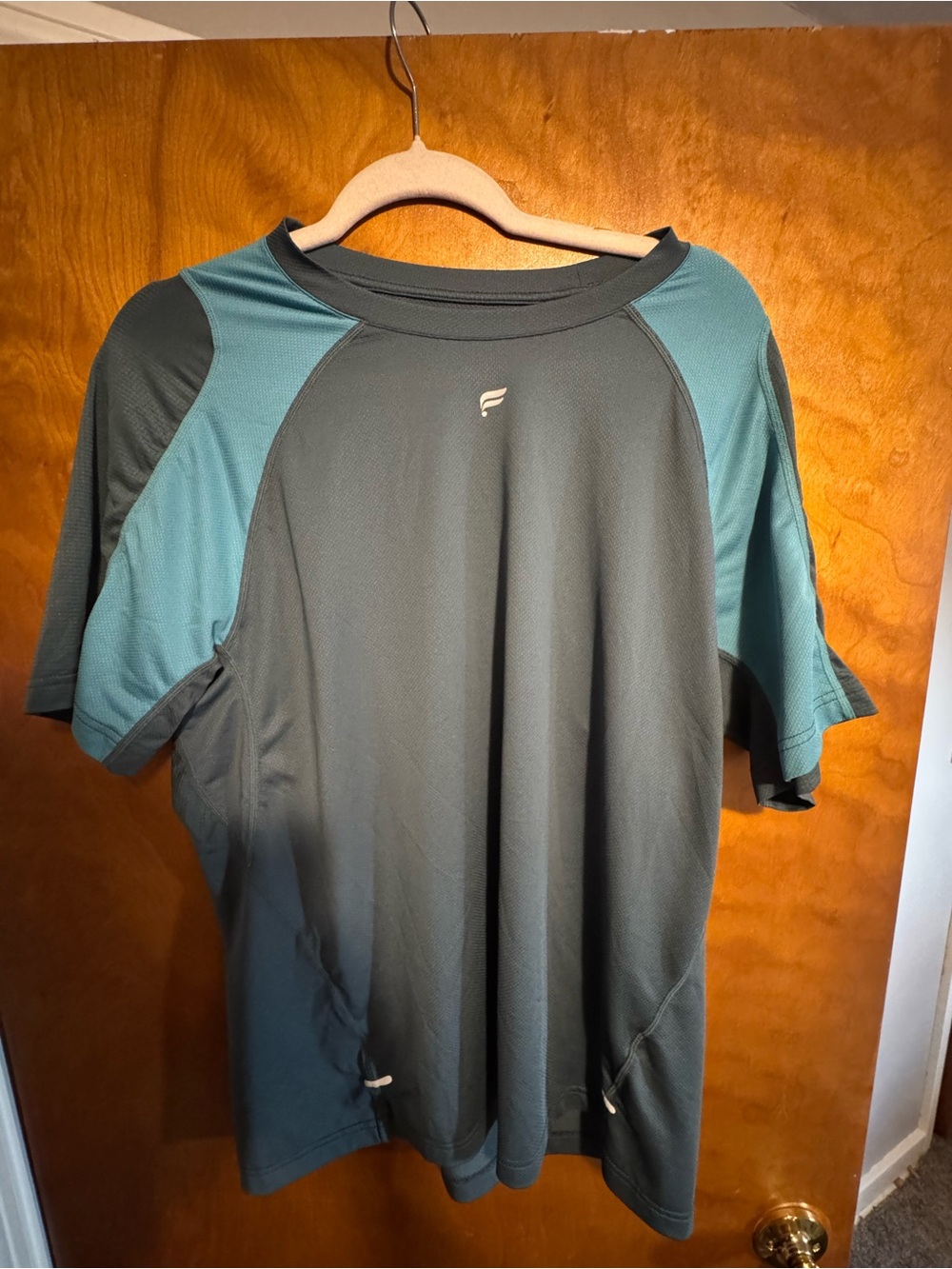 Fabletics The O2 Tee Men’s Large